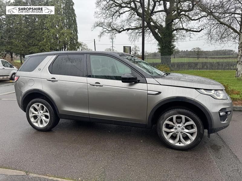 Used Land Rover Discovery Sport HSE 180 HP (132 kW) 2017 Silver SUV