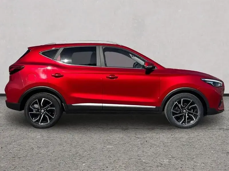 Usado MG ZS Exclusive 106 HP (77 kW) 2023 Vermelho SUV