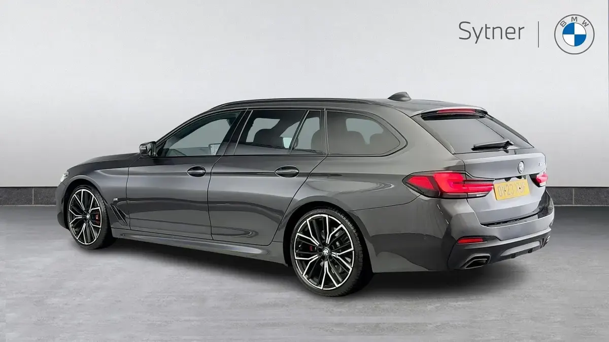 Used BMW 520 M Sport 187 HP (137 kW) 2023 Grey Estate