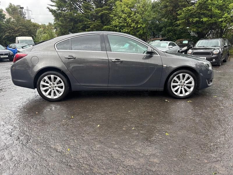 Second-hand Vauxhall Insignia Elite 163 CP (119 kW) 2015 Gri Hatchback