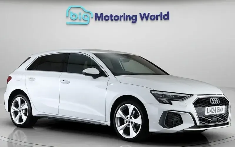 Used Audi A3 Sportback e-tron S-Line 204 HP (150 kW) 2024 Hatchback