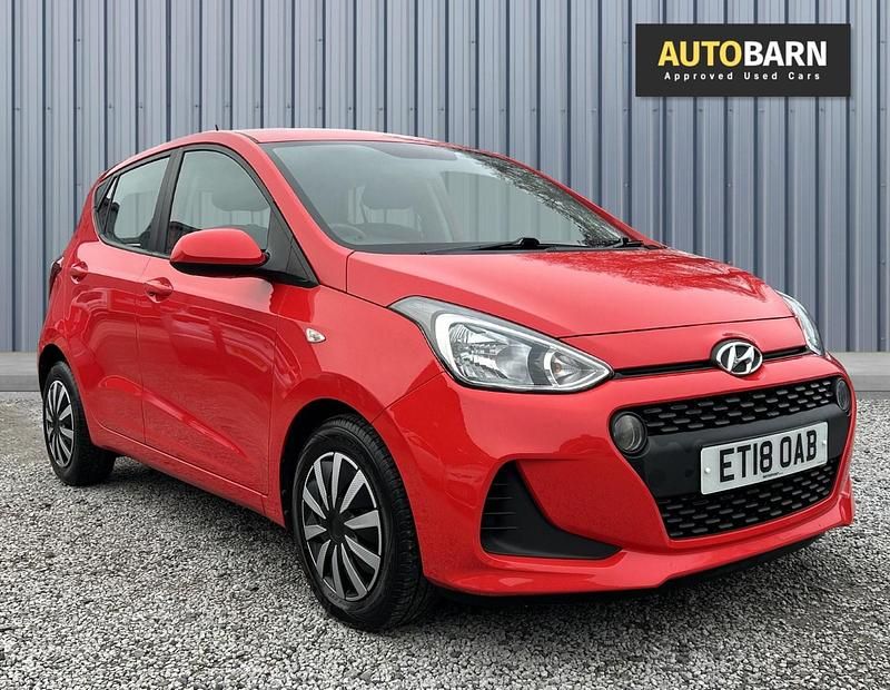 Used Hyundai i10 SE 67 HP (49 kW) 2018 Red Hatchback