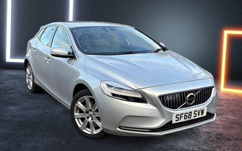 Silver Used 2018 Volvo V40 Inscription Estate | £13,990 (Fair price) - Image 1/4