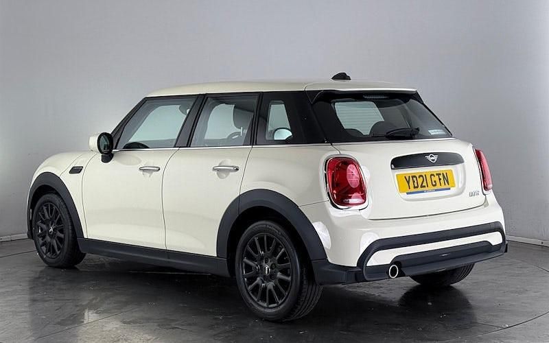 Used Mini Cooper Classic 136 HP (100 kW) 2022 Hatchback