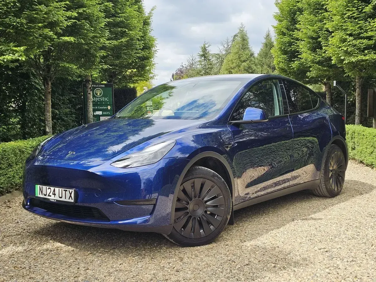 Used Tesla Model Y RWD 219 kW (299 HP) 2024 Blue SUV