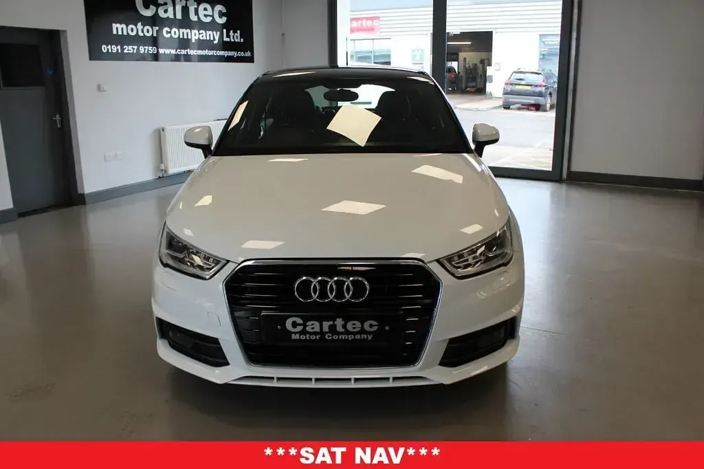 Used Audi A1 Sportback S-Line 125 HP (91 kW) 2015 White Hatchback