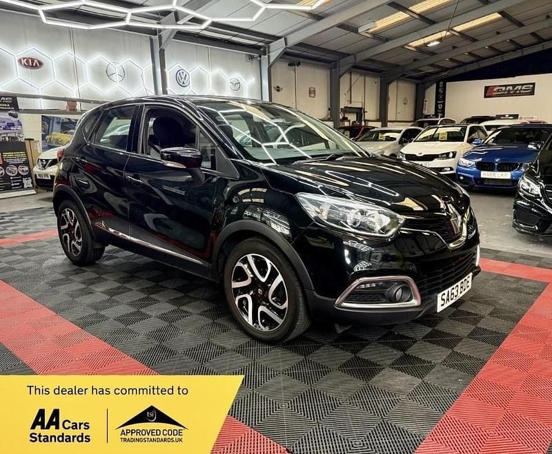 Second-hand Renault Captur Dynamique 90 CP (66 kW) 2013 Negru SUV