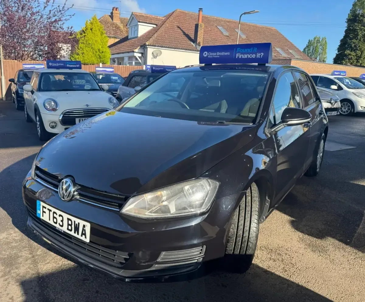 Używany VW Golf VII S 105 KM (77 kW) 2013 Czarny Hatchback