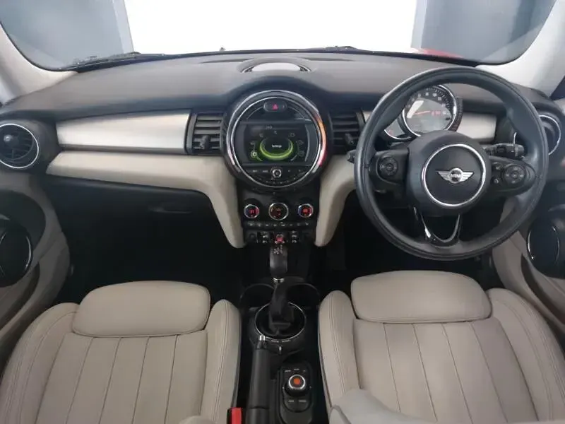 Used Mini Cooper Hatch 136 HP (100 kW) 2015 Red Hatchback
