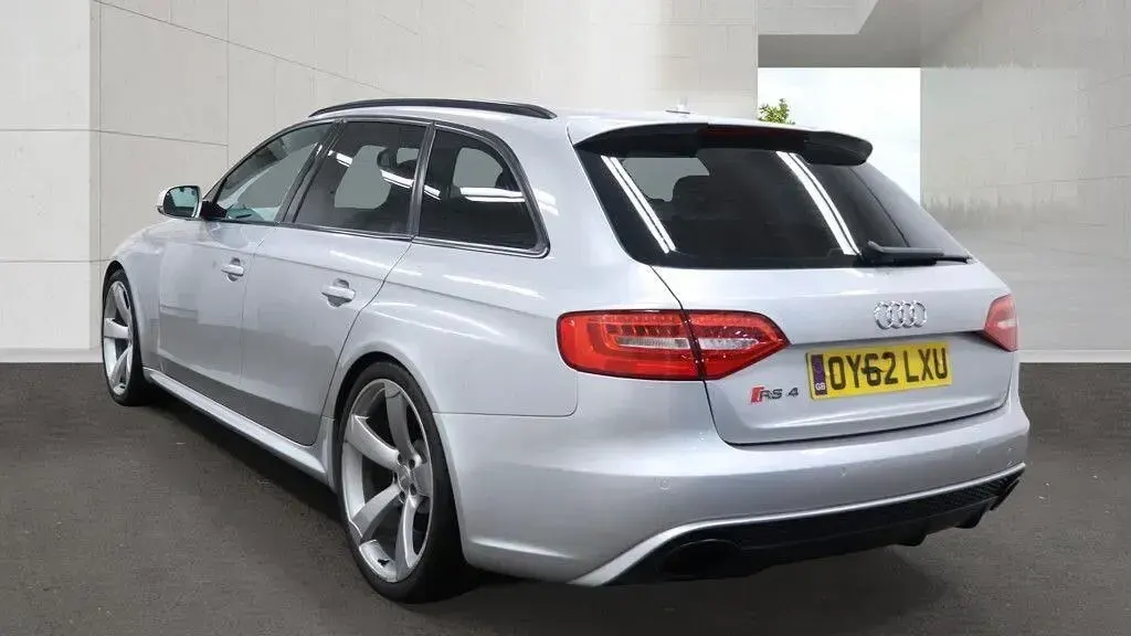 Used Audi RS4 Performance 450 HP (330 kW) 2012 Silver Estate