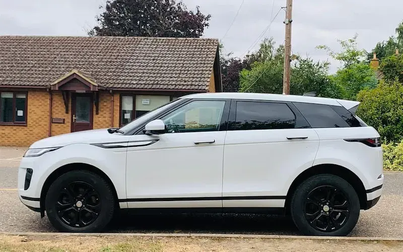 Used Land Rover Range Rover evoque S 152 HP (111 kW) 2020 White SUV