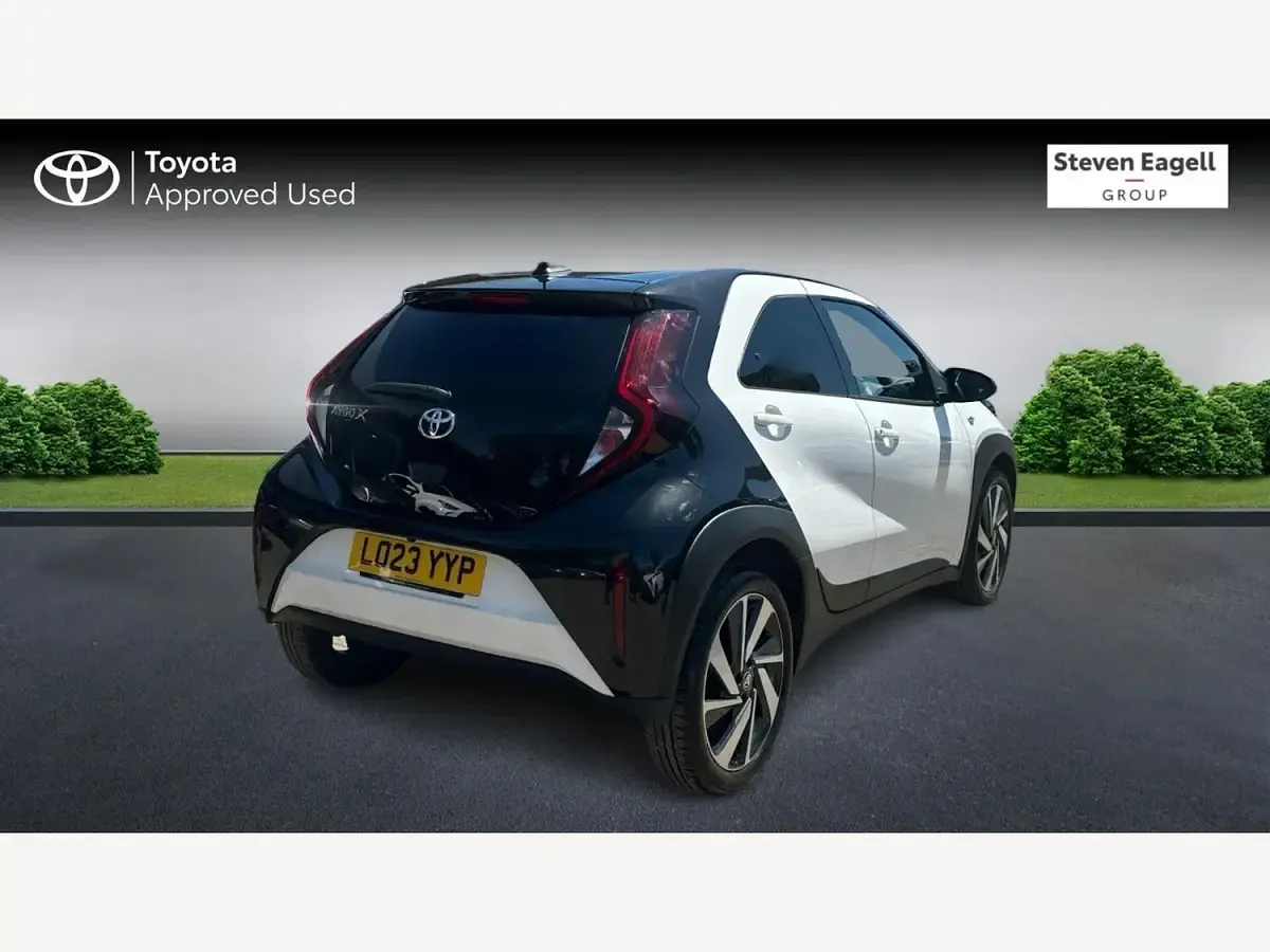 Used Toyota Aygo X 72 HP (52 kW) 2023 White SUV