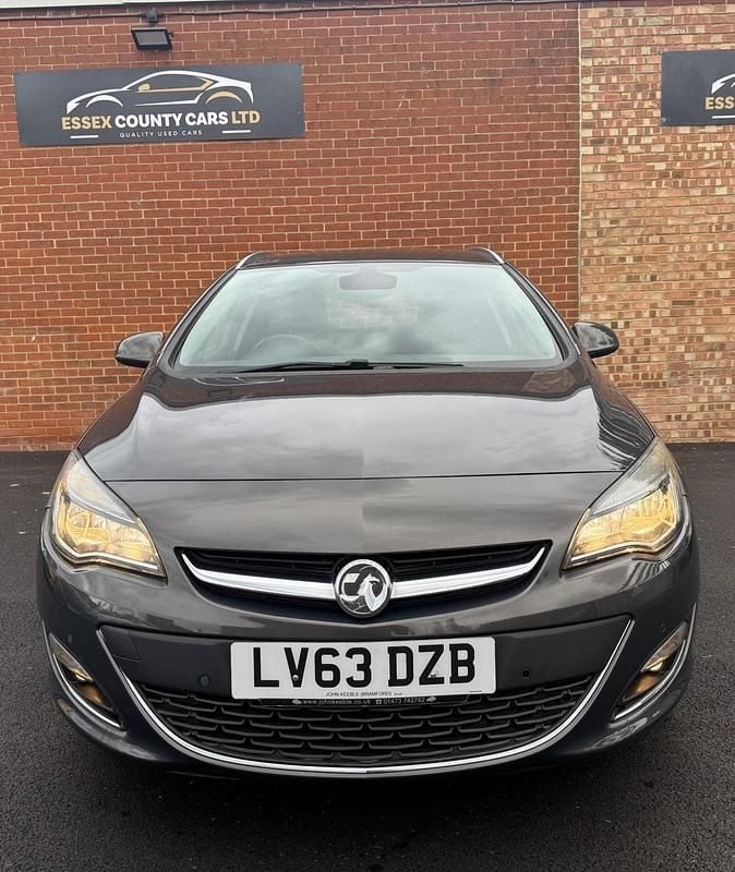 Used Vauxhall Astra 2013 Grey Estate