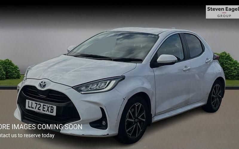 Used Toyota Yaris Hybrid Design 116 HP (85 kW) 2026 Hatchback