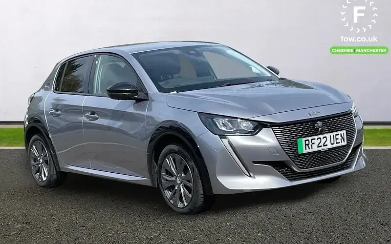 Used Peugeot e-208 Allure Premium 100 kW (136 HP) 2022 Hatchback