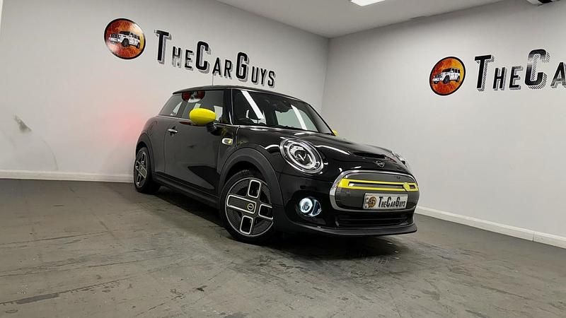 Used Mini Cooper SE Hatch 135 kW (184 HP) 2020 Black Hatchback