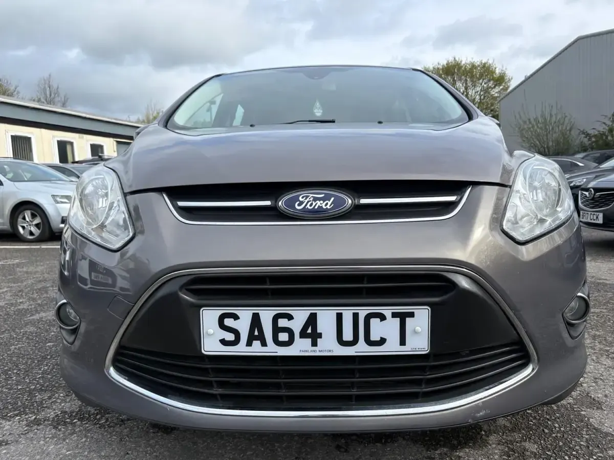 Used Ford C-MAX Zetec 2015 Brown MPV