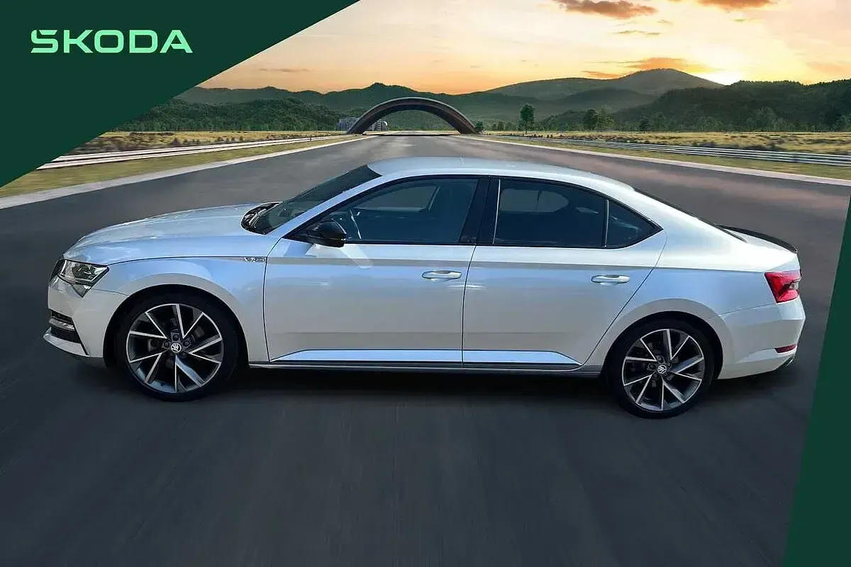 Used Skoda Superb SportlinePlus 160 HP (117 kW) 2024 Silver Hatchback