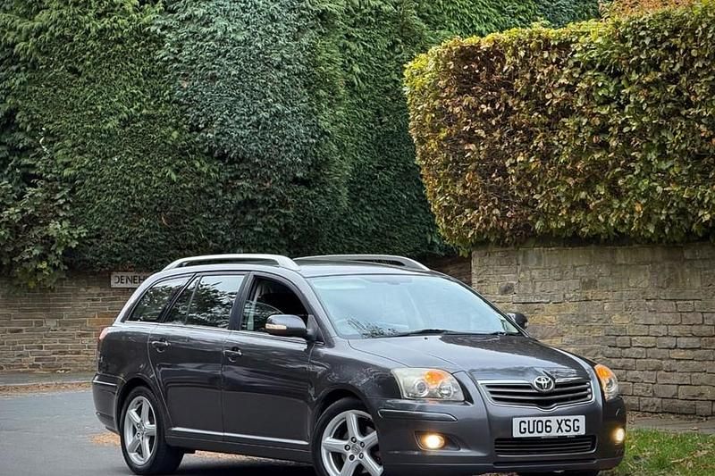 Grey Used 2006 Toyota Avensis Estate | £3,499 (A bit pricey) - Image 1/1