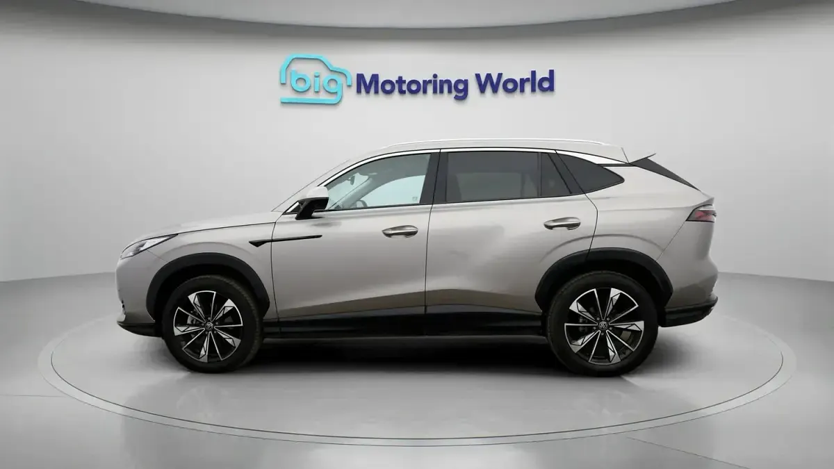 Used MG HS Trophy 170 HP (125 kW) 2025 Silver SUV