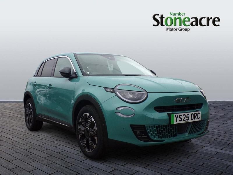 Blue New 2025 Fiat 600E La Prima Hatchback | £23,995 (Fair price) - Image 1/4