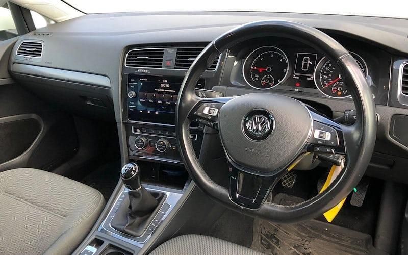 Used VW Golf VII Edition 116 HP (85 kW) 2020 White Hatchback