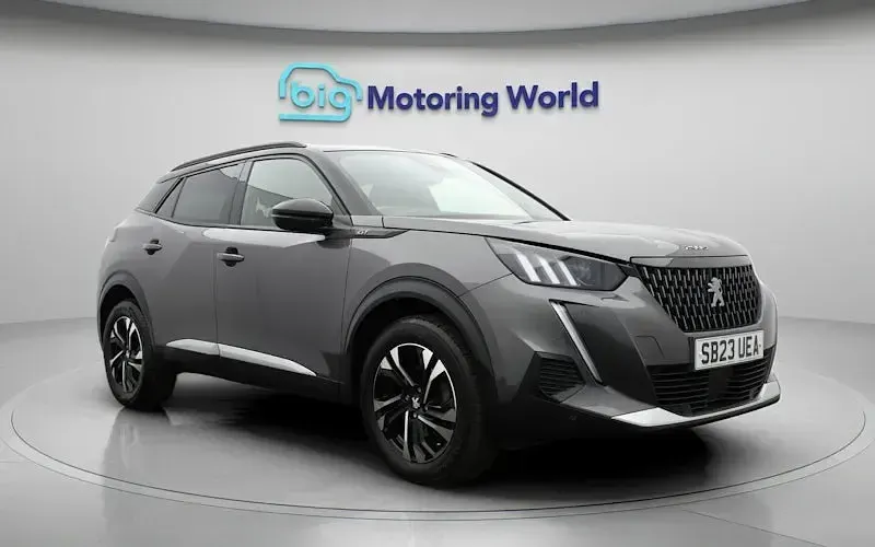 Used Peugeot 2008 GT 131 HP (96 kW) 2023 Grey SUV