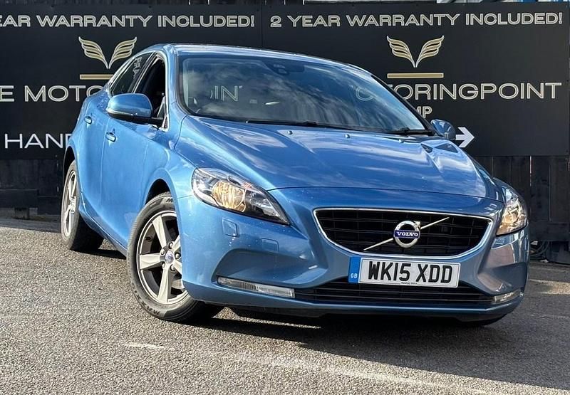 Blue Used 2015 Volvo V40 SE Estate | £6,295 (Fair price) - Image 1/4
