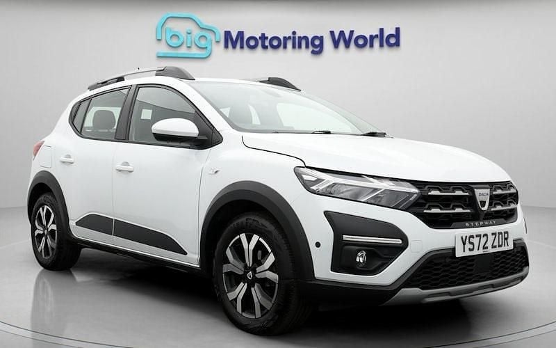 Used 2022 Dacia Sandero Prestige Hatchback | £11,400 (Good price) - Image 1/4