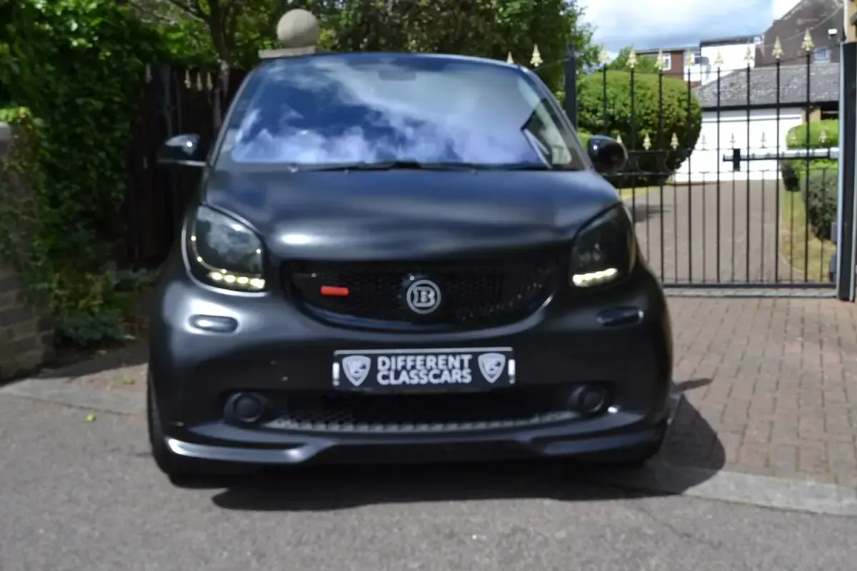 Used Smart ForTwo Coupé Brabus 90 HP (66 kW) 2017 White Coupe