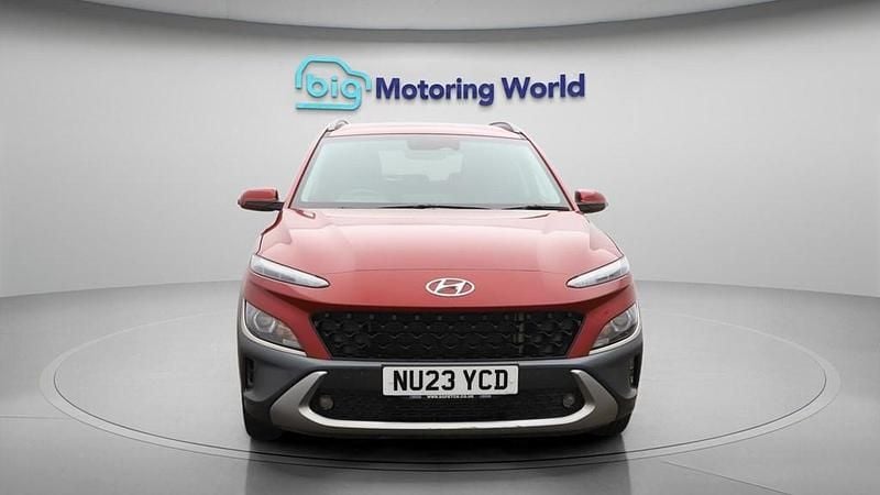 Used Hyundai Kona Premium 120 HP (88 kW) 2023 Red SUV