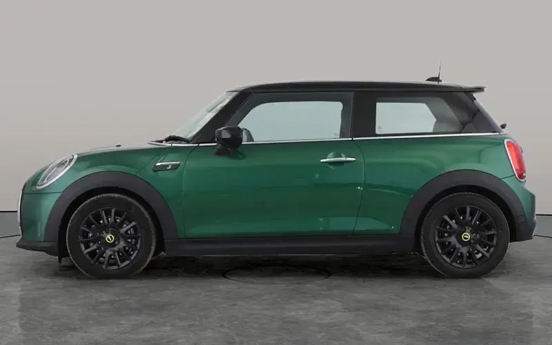 Used Mini Cooper Level 2 135 kW (184 HP) 2023 Green Hatchback
