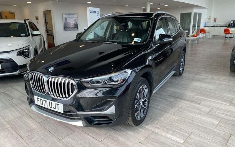 Black sapphire Used 2022 BMW X1 xLine SUV | £23,999 (A bit pricey) - Image 1/4