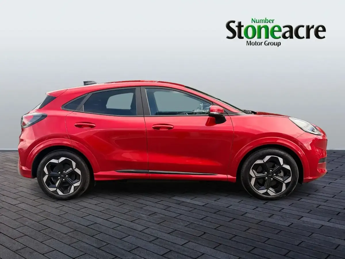 Used Ford Puma Premium 122 kW (167 HP) 2026 Red SUV
