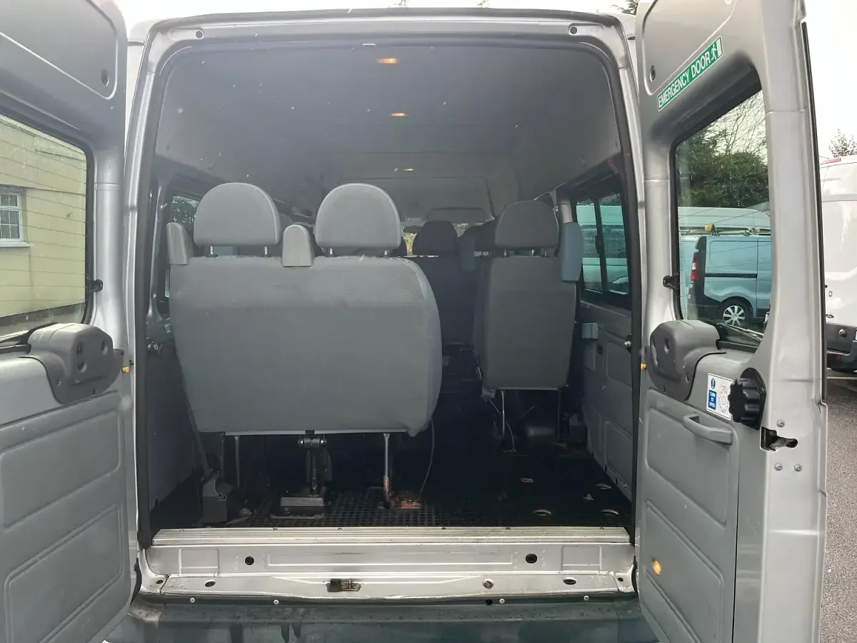 Used Ford Transit 115 HP (84 kW) 2011 Red Sedan