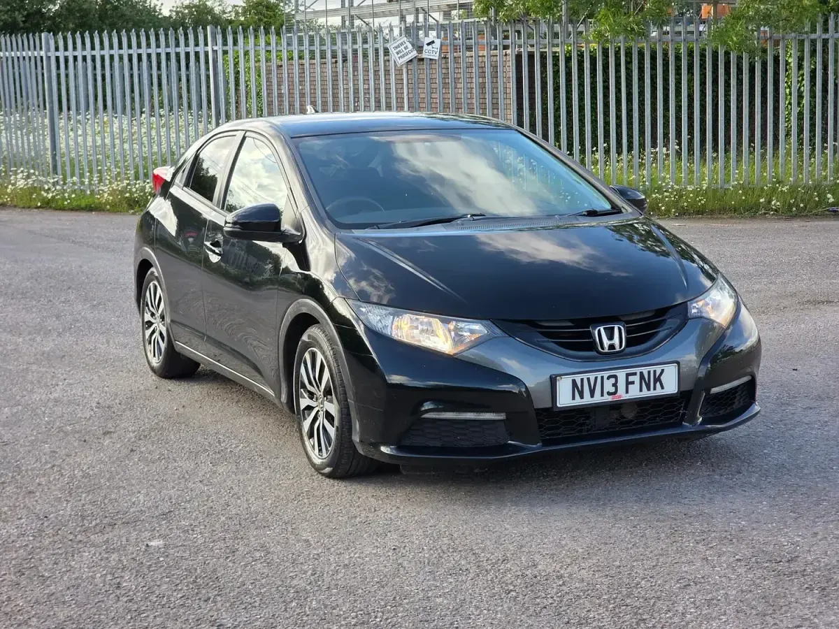 Used Honda Civic SE 120 HP (88 kW) 2013 Black Hatchback