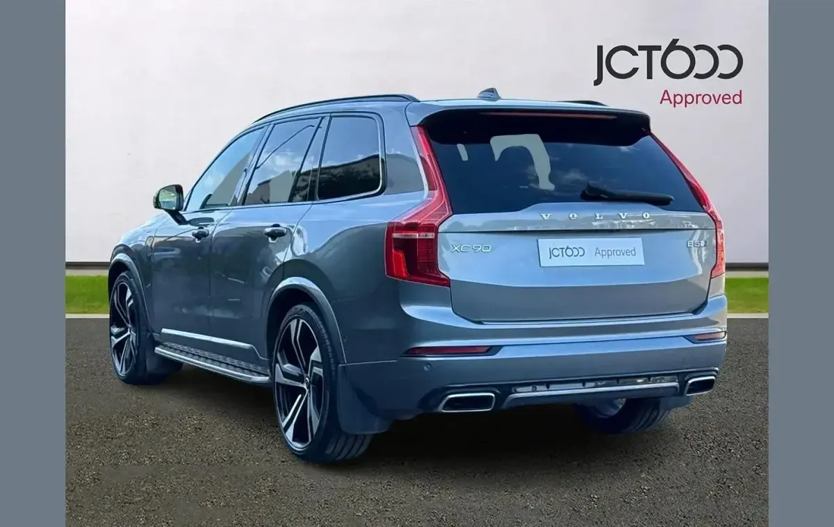 Usado Volvo XC90 R-Design Pro 232 CV (170 kW) 2020 Gris SUV