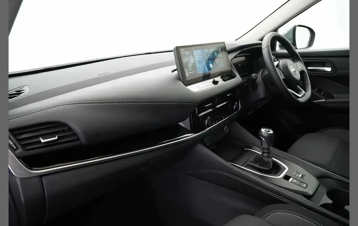 Used Nissan Qashqai N-Connecta 138 HP (101 kW) 2023 Black SUV