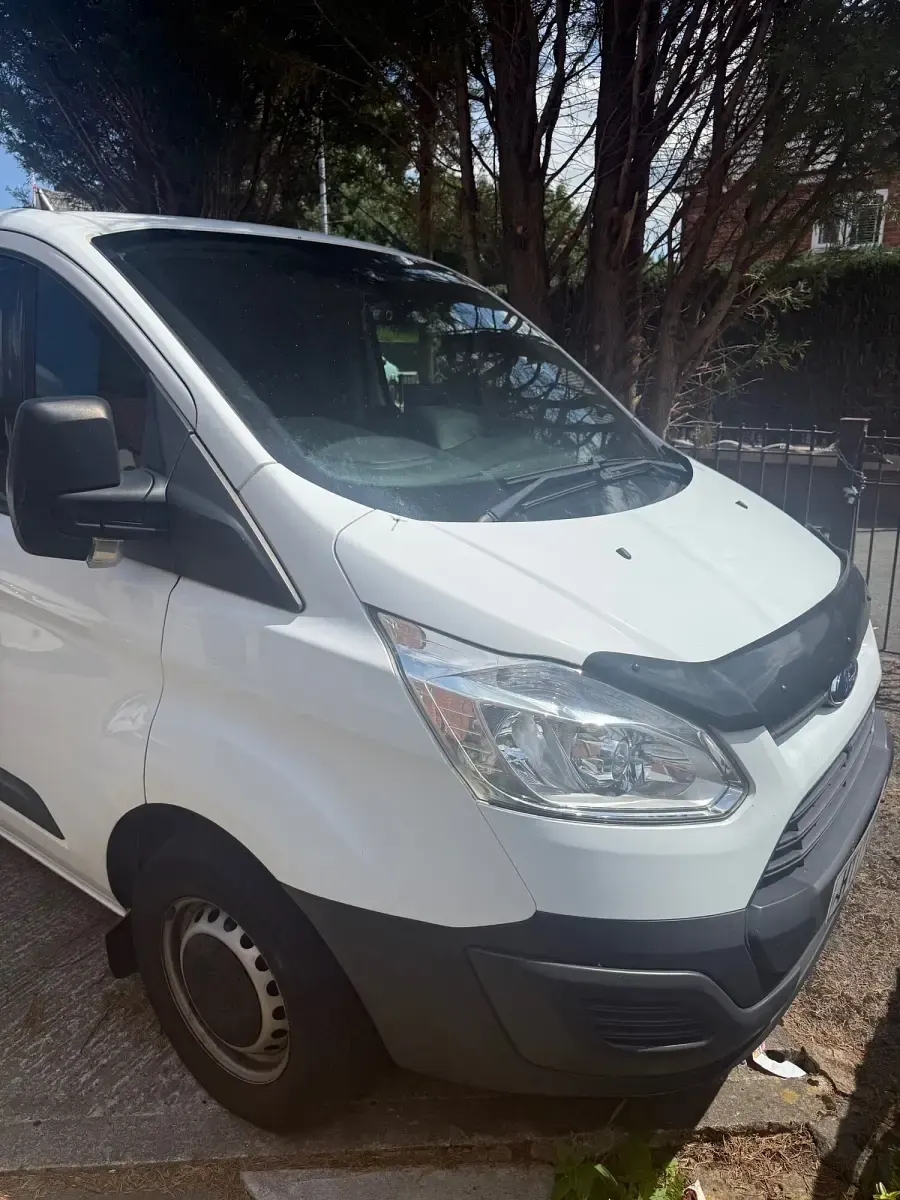 Used Ford Transit Custom 105 HP (77 kW) 2017 White Van