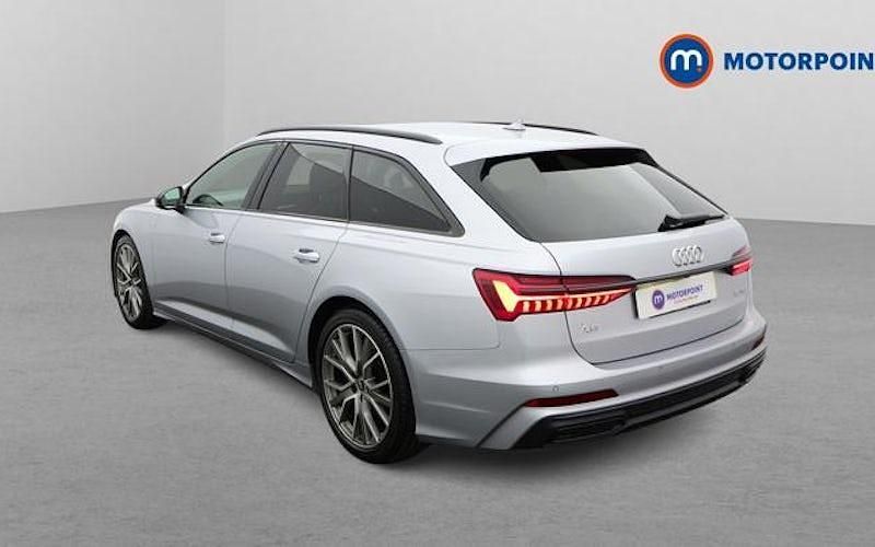 Begagnad Audi A6 Black Edition 204 HK (150 kW) 2021 Silver Kombi
