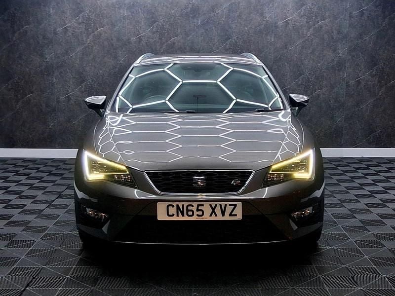 Begagnad Seat Leon FR 2015 Grå Kombi