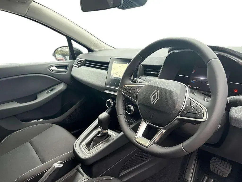 Used Renault Clio V Evolution 145 HP (106 kW) 2025 Other Hatchback