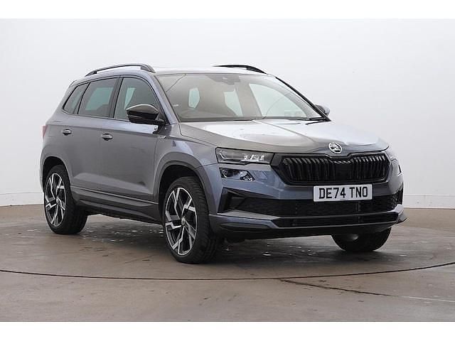 Graphite grey metallic Used 2024 Skoda Karoq SportLine SUV | £29,990 (Fair price) - Image 1/4