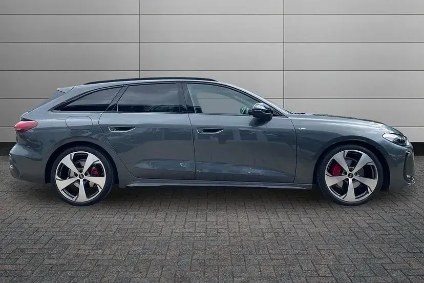 Used Audi A5 Comfort 204 HP (150 kW) 2026 Grey Estate