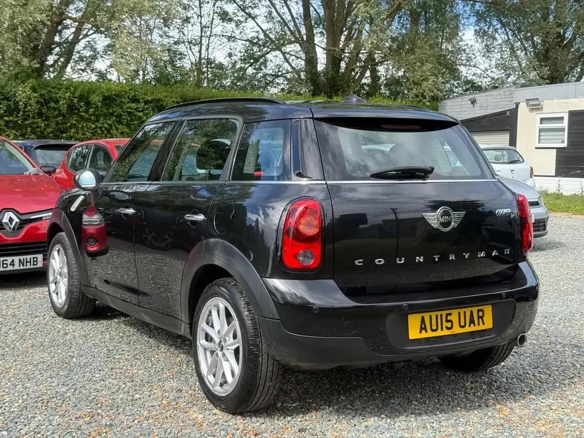 Used Mini Cooper D 2015 Black Hatchback
