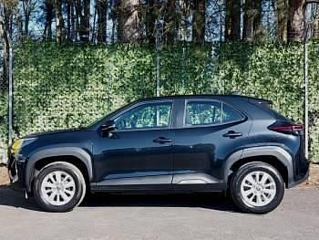 Used Toyota Yaris Hybrid 116 HP (85 kW) 2023 Black Estate