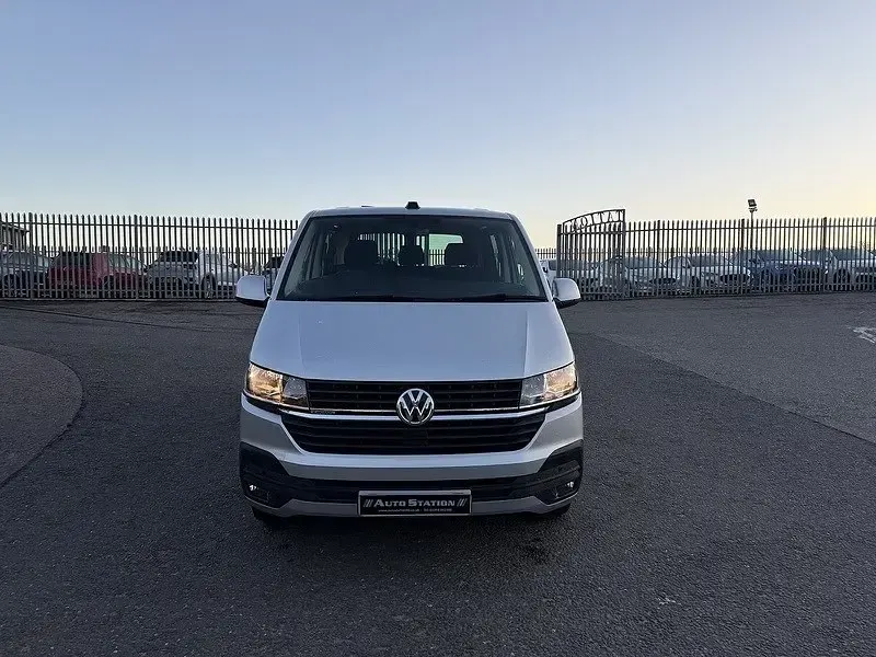 Usado VW Transporter Highline 2024 Prateado Van
