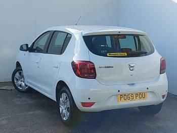 Used Dacia Sandero Comfort 73 HP (53 kW) 2019 White Hatchback