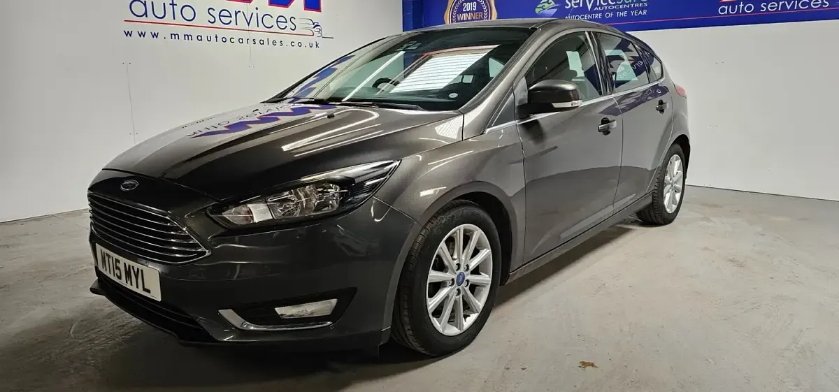 Used Ford Focus Titanium 115 HP (84 kW) 2015 Grey Hatchback