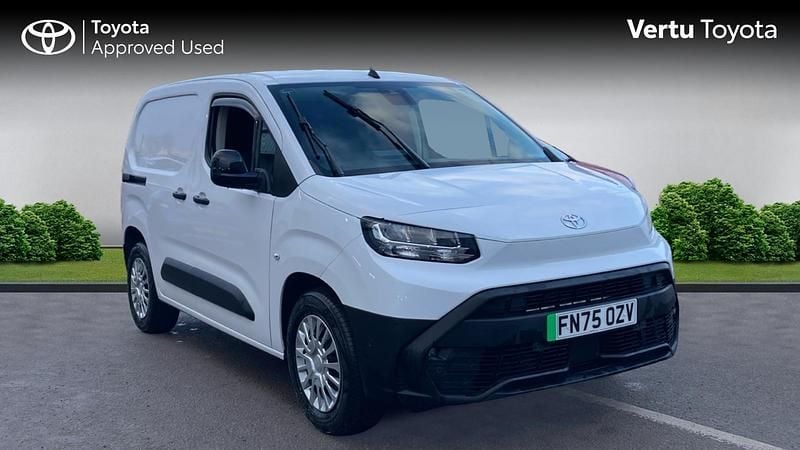 New Toyota Proace City City 100 kW (136 HP) 2025 MPV